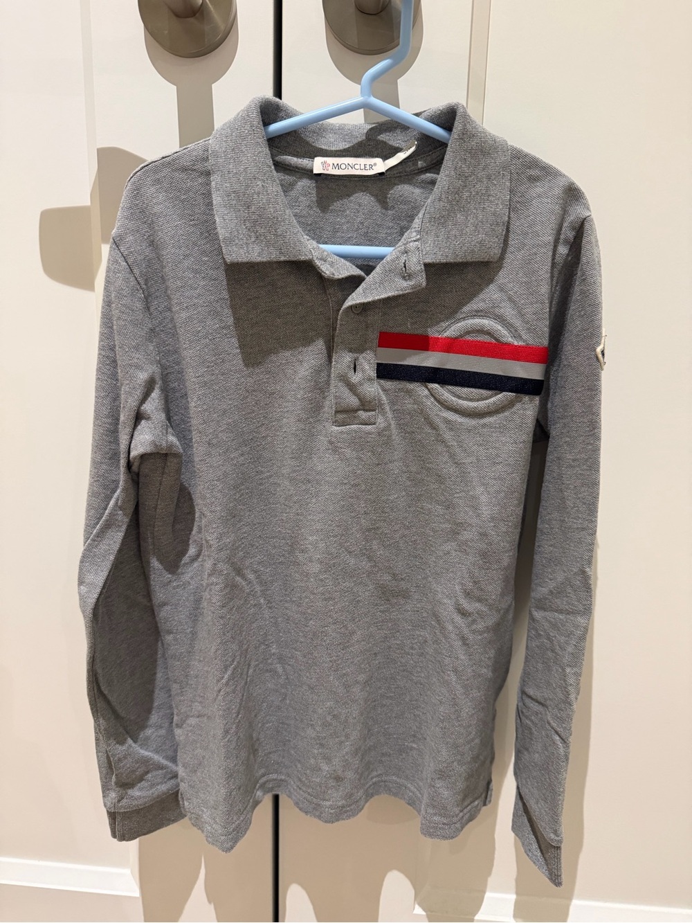 Moncler Kids (10Y) Gray Long-Sleeve Pique Polo with Red and Navy Stripe